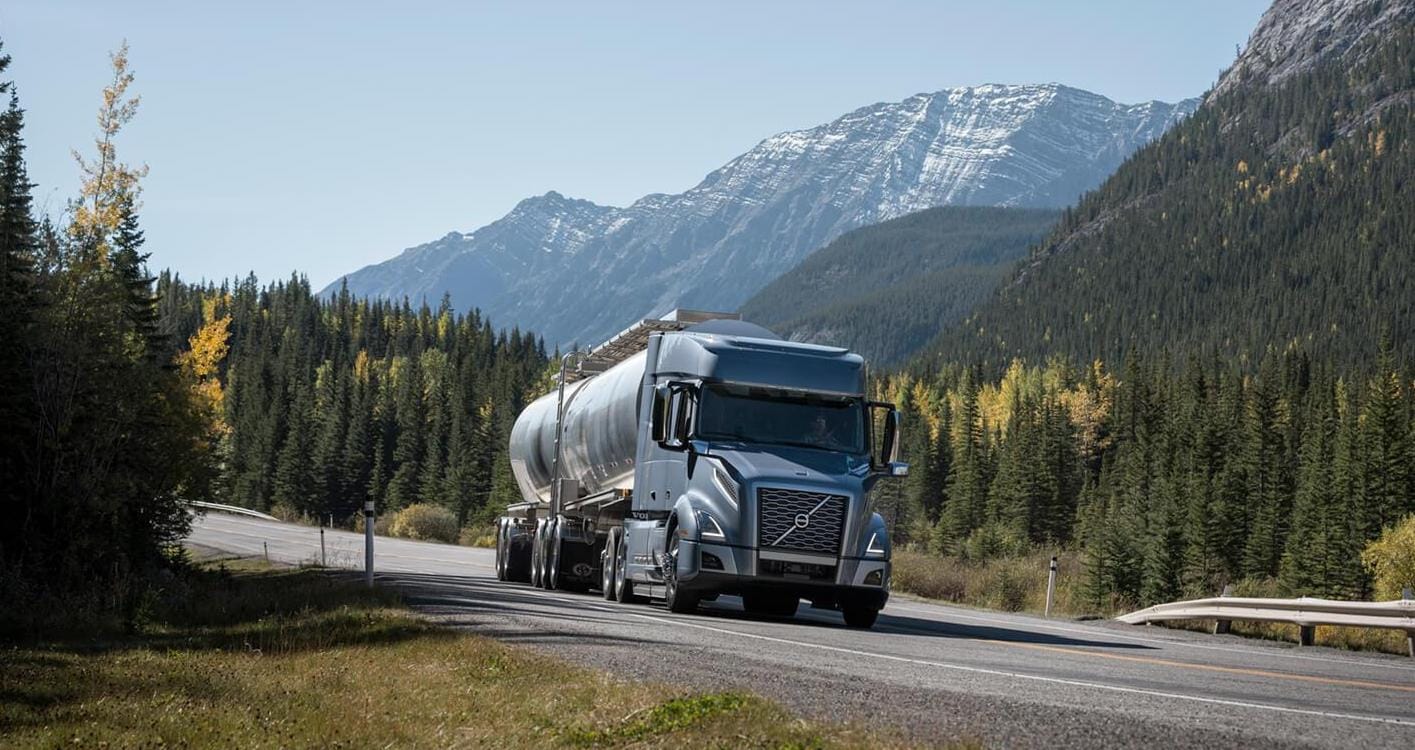 IoT data with artificial intelligence reduces downtime, helps truckers keep  on trucking