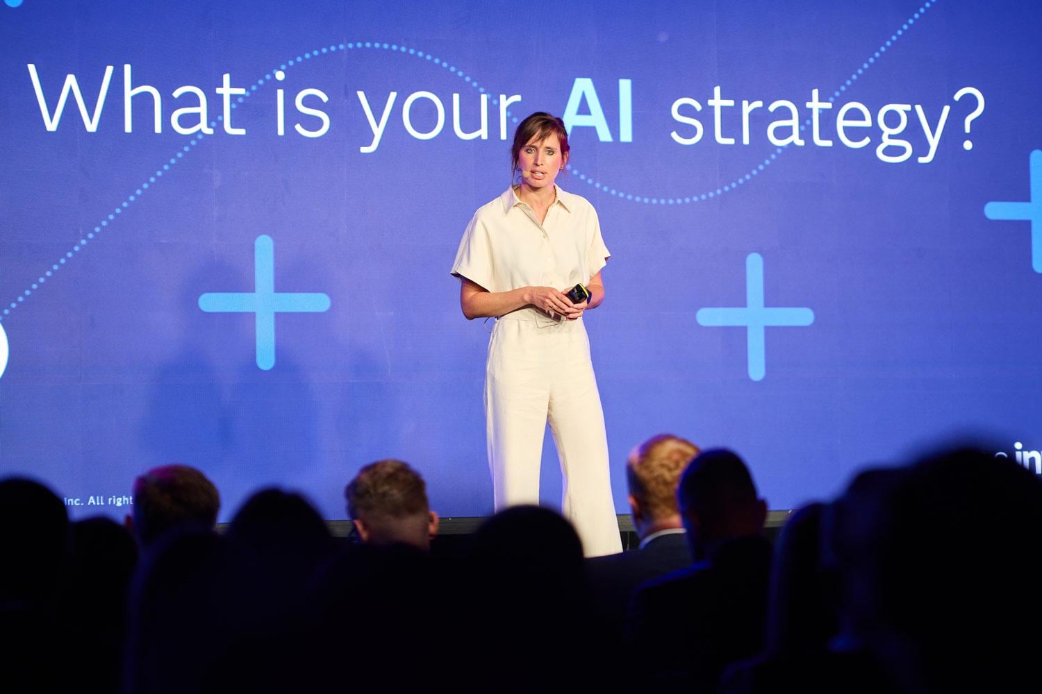 Presentation of Veronique Van Vlasselaer about AI during SIOT Warsaw 2024